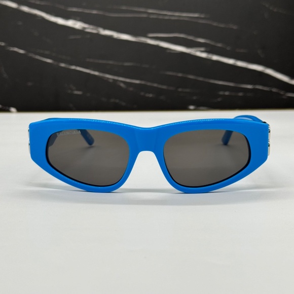 NEW BB0095S 011 BALENCIAGA BLUE GREY CAT EYE WOMEN BALENCIAGA SUNGLASSES - Picture 5 of 10